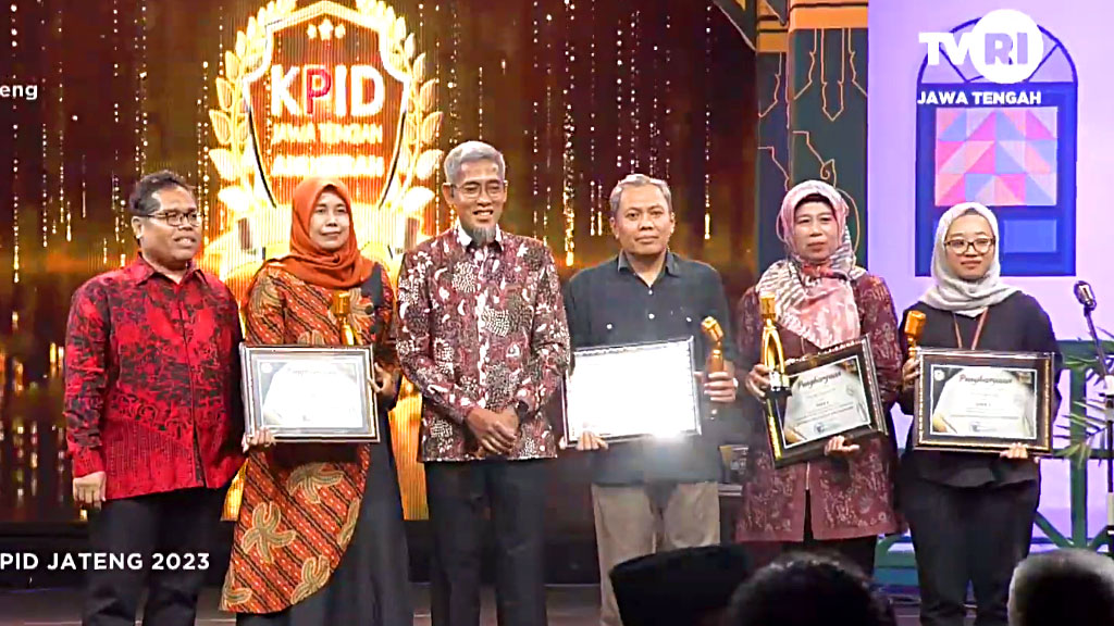 Radio Magelang FM Raih Penghargaan Anugerah Penyiaran KPID Jateng 2023